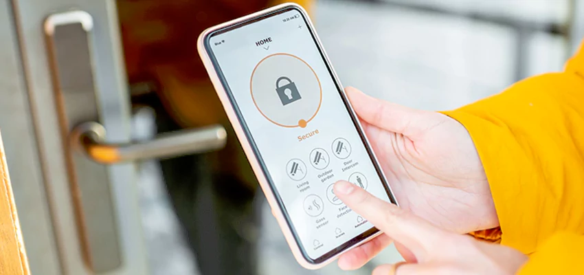 Digital Front Door Lock Repair And Installation in East Hemet, California