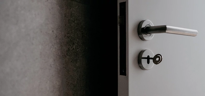 Front Door Handle Repair And Installation in East Hemet, CA