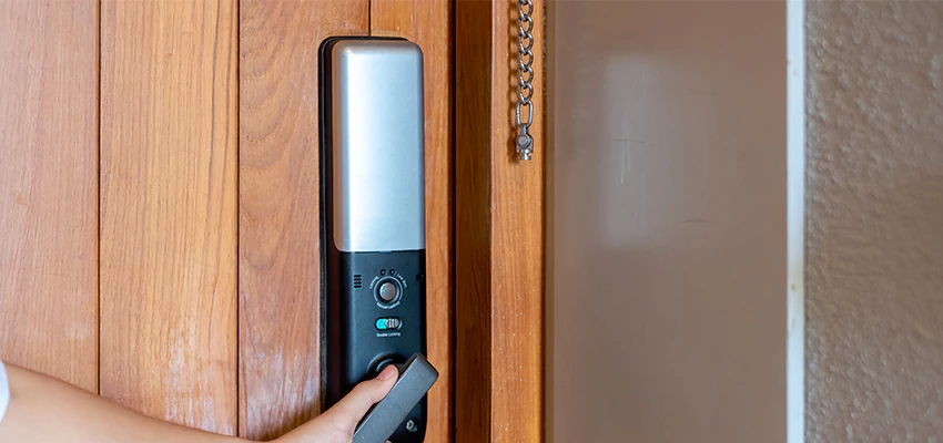 Home Security Electronic Locks Upgrades in East Hemet, CA